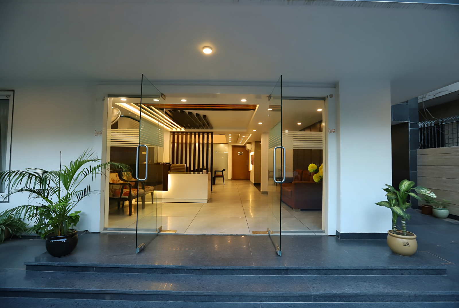 Pure vegetarian dining at Keshav Residency